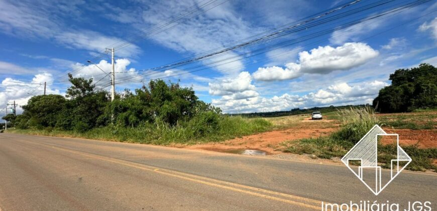 Área de 20 mil metros – Acesso no asfalto – Próximo de Sorocaba