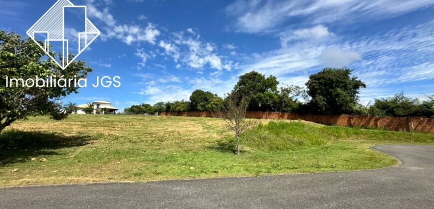 Terreno plano de 979 metros – Condomínio Village Araçoiaba