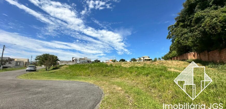 Terreno plano de 979 metros – Condomínio Village Araçoiaba