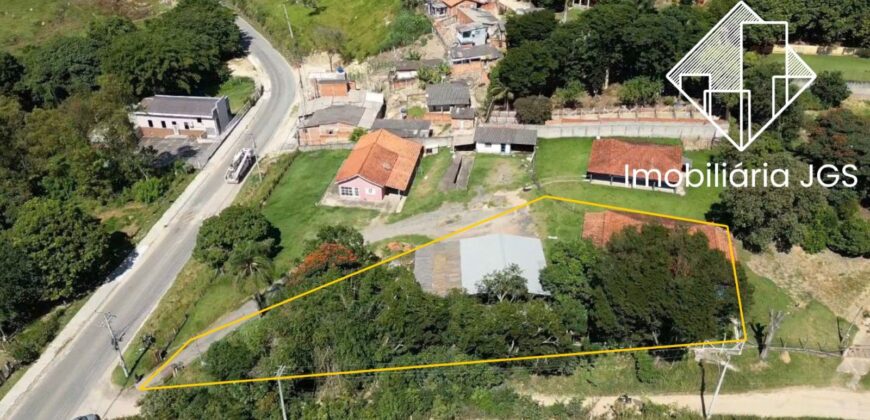 Chácara de 1.600 metros com Barracão – Jundiacanga