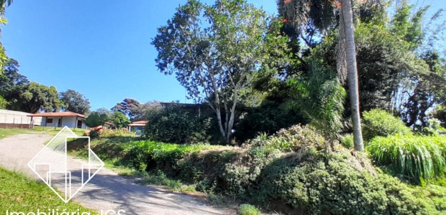 Chácara de 1.600 metros com Barracão – Jundiacanga