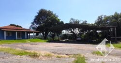 Chácara de 1.600 metros com Barracão – Jundiacanga