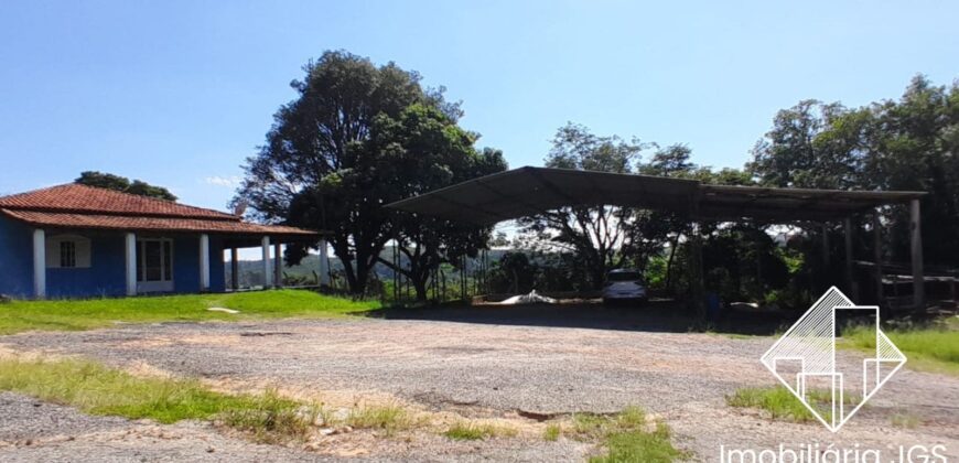 Chácara de 1.600 metros com Barracão – Jundiacanga