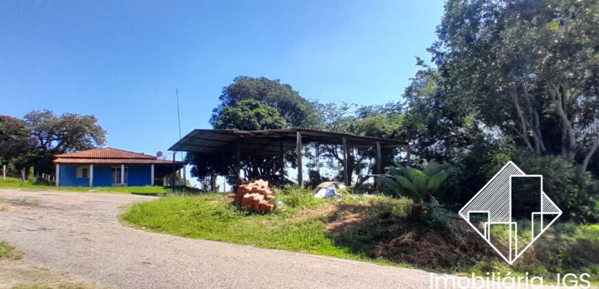 Chácara de 1.600 metros com Barracão – Jundiacanga