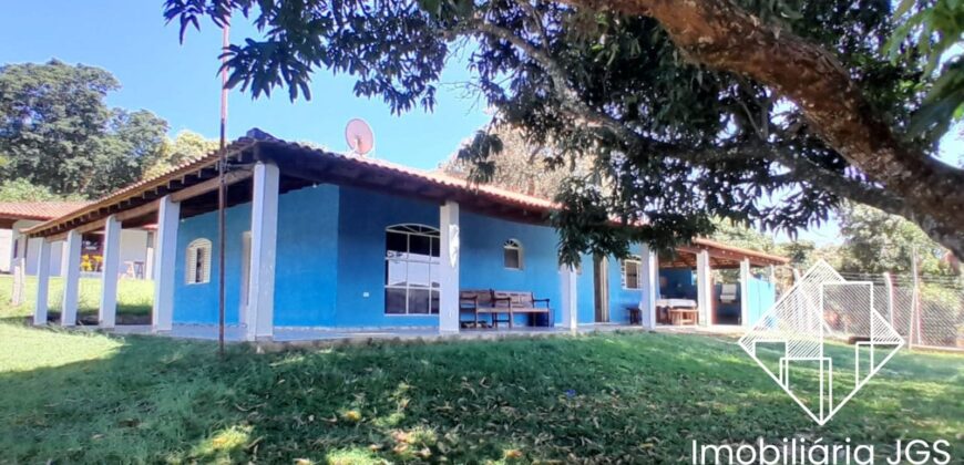 Chácara de 1.600 metros com Barracão – Jundiacanga