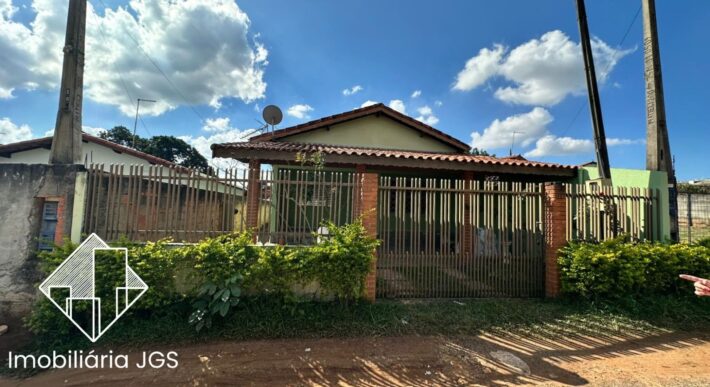 Casa em terreno de 300 metros – Jundiaquara