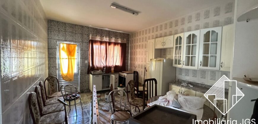 Casa em terreno de 300 metros – Jundiaquara
