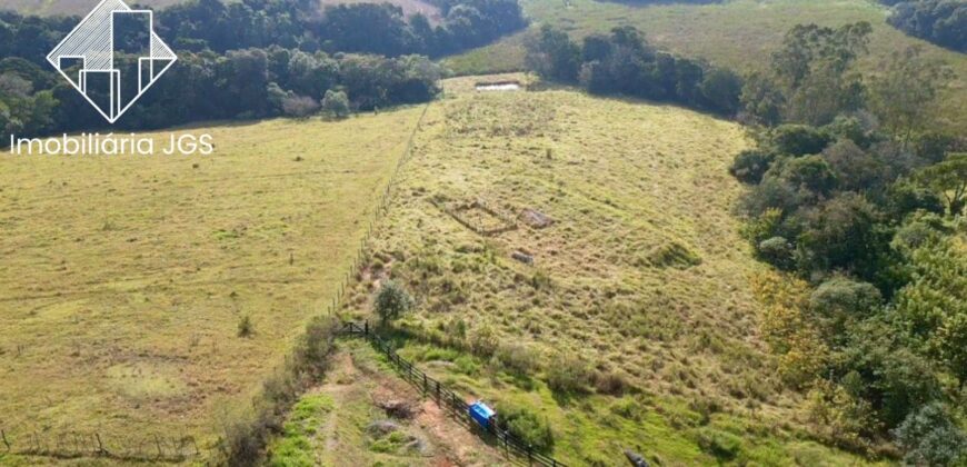 Chácara/ Sítio de 20 mil metros em Araçoiaba da Serra/SP