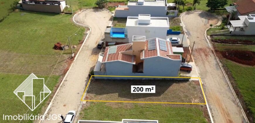 Lote de 200 metros no Condomínio Terras do Sol Poente