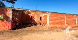 Casa em fase de construção no bairro Jundiaquara