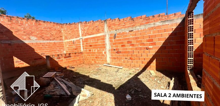 Casa em fase de construção no bairro Jundiaquara