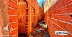 Casa em fase de construção no bairro Jundiaquara