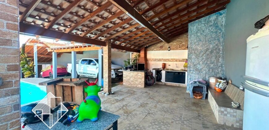 Oportunidade de Sobrado com piscina – Araçoiaba da Serra/SP