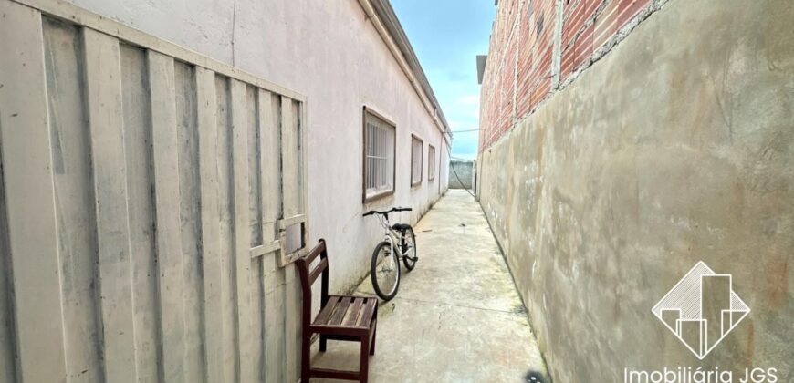 Casa com piscina e quintal – Bairro colégio em Araçoiaba da Serra