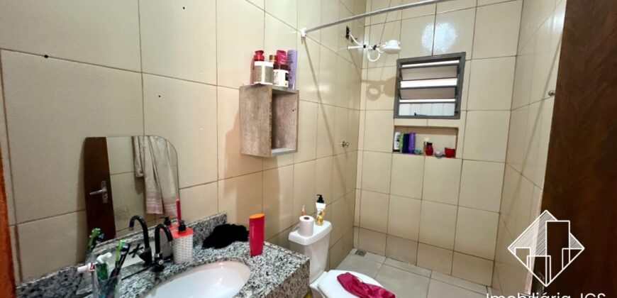 Casa com piscina e quintal – Bairro colégio em Araçoiaba da Serra