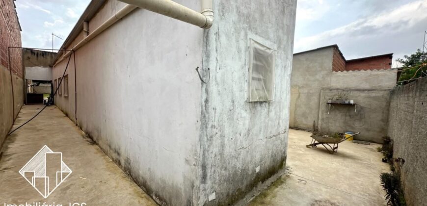 Casa com piscina e quintal – Bairro colégio em Araçoiaba da Serra