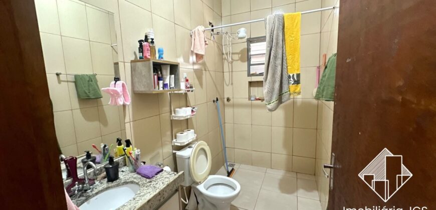 Casa com piscina e quintal – Bairro colégio em Araçoiaba da Serra