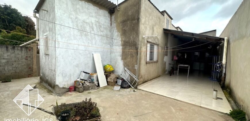 Casa com piscina e quintal – Bairro colégio em Araçoiaba da Serra