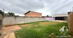 Casa com piscina e quintal – Bairro colégio em Araçoiaba da Serra