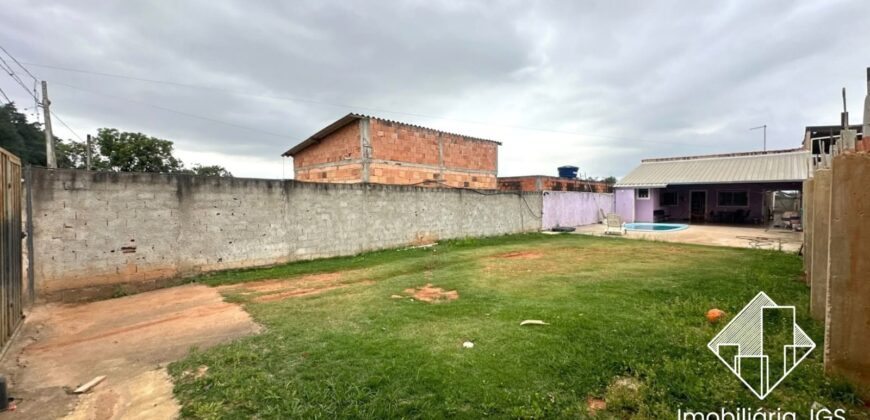 Casa com piscina e quintal – Bairro colégio em Araçoiaba da Serra