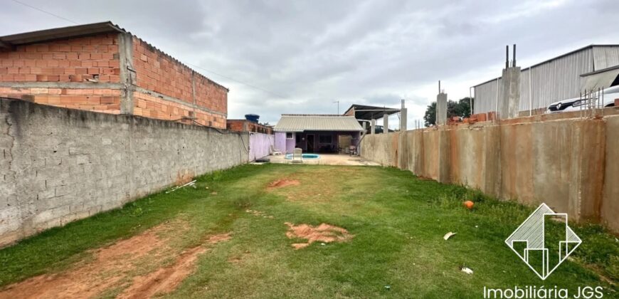 Casa com piscina e quintal – Bairro colégio em Araçoiaba da Serra