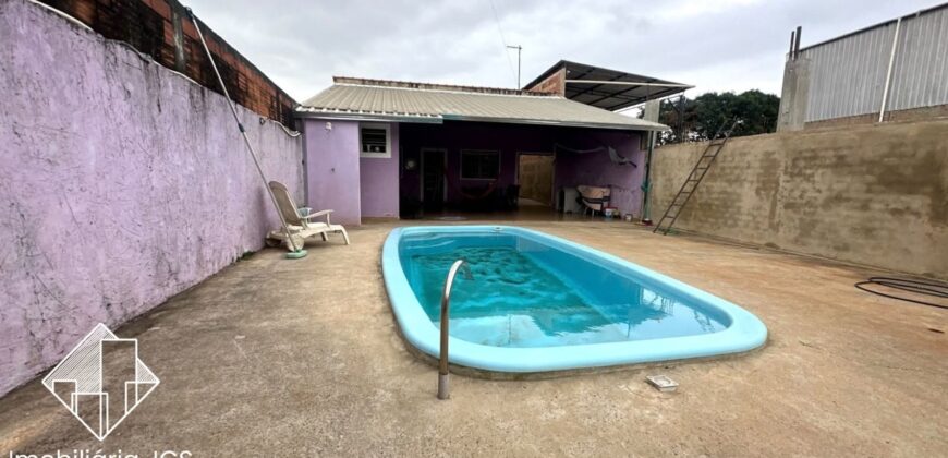 Casa com piscina e quintal – Bairro colégio em Araçoiaba da Serra