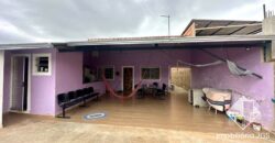 Casa com piscina e quintal – Bairro colégio em Araçoiaba da Serra
