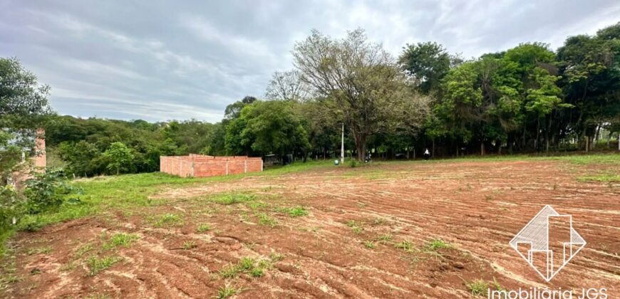 Terreno de 1.000 metros com Escritura no bairro Jundiaquara